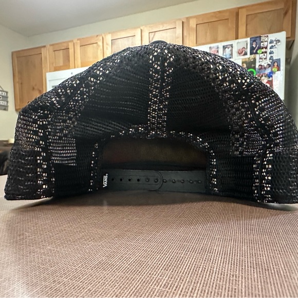 Vans Black Hat with Red Roses and Checkered Pattern - Picture 6 of 12